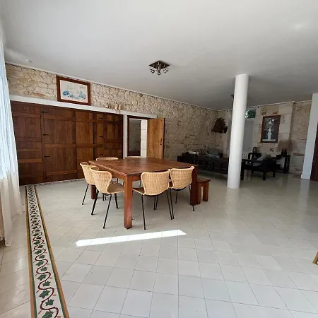Proche 9 A 11 Pers Villa